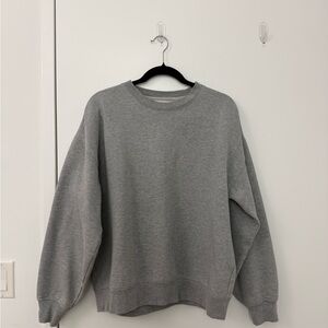 Levi's Men's Gray Crewneck Sweater